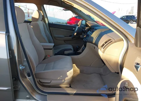 2004 Honda Accord 2.4 Lx z USA, uszkodzony, nr VIN JHMCM56394C007919